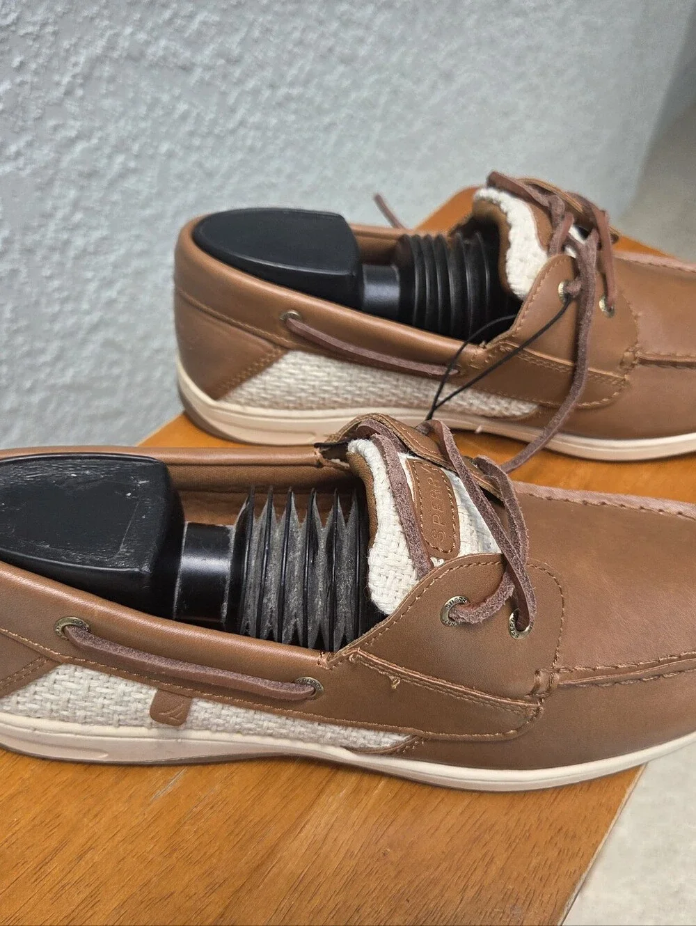 Sperry Women’s Tan/Brown Leather Deck Shoes Size 10